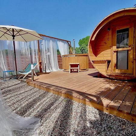 Jak Tu Ladnie - Osada I Siedlisko Mikołajki Esterno foto