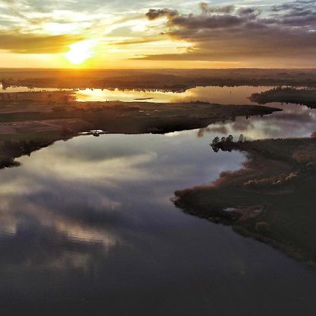 Jak Tu Ladnie - Osada I Siedlisko Mikołajki Esterno foto